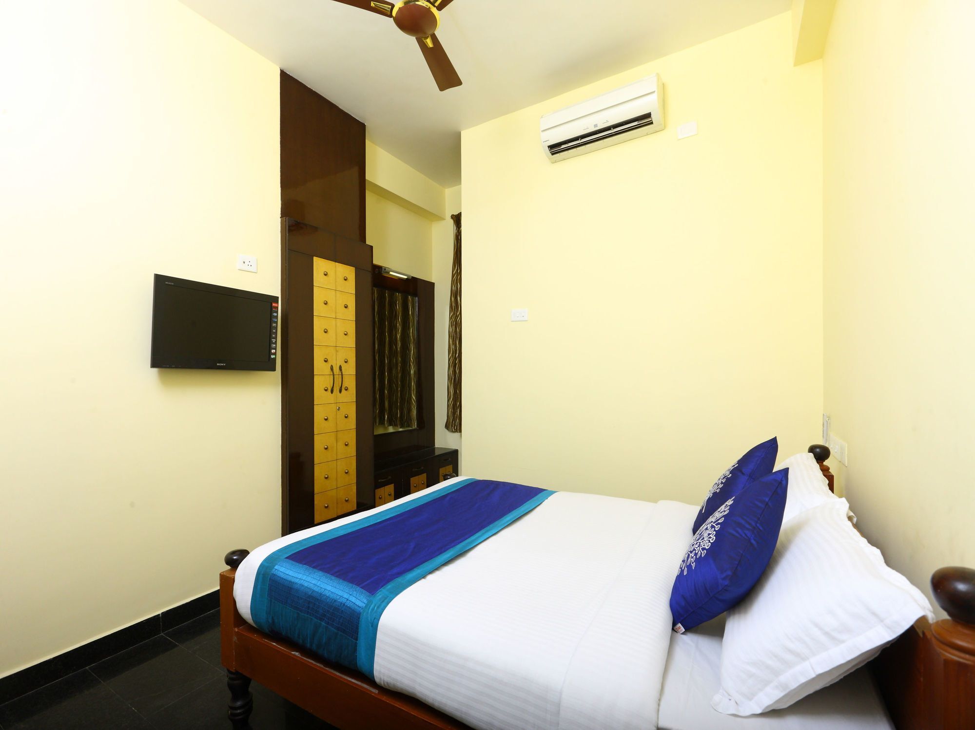 Oyo 10630 Hotel Nano Turf Madurai Esterno foto